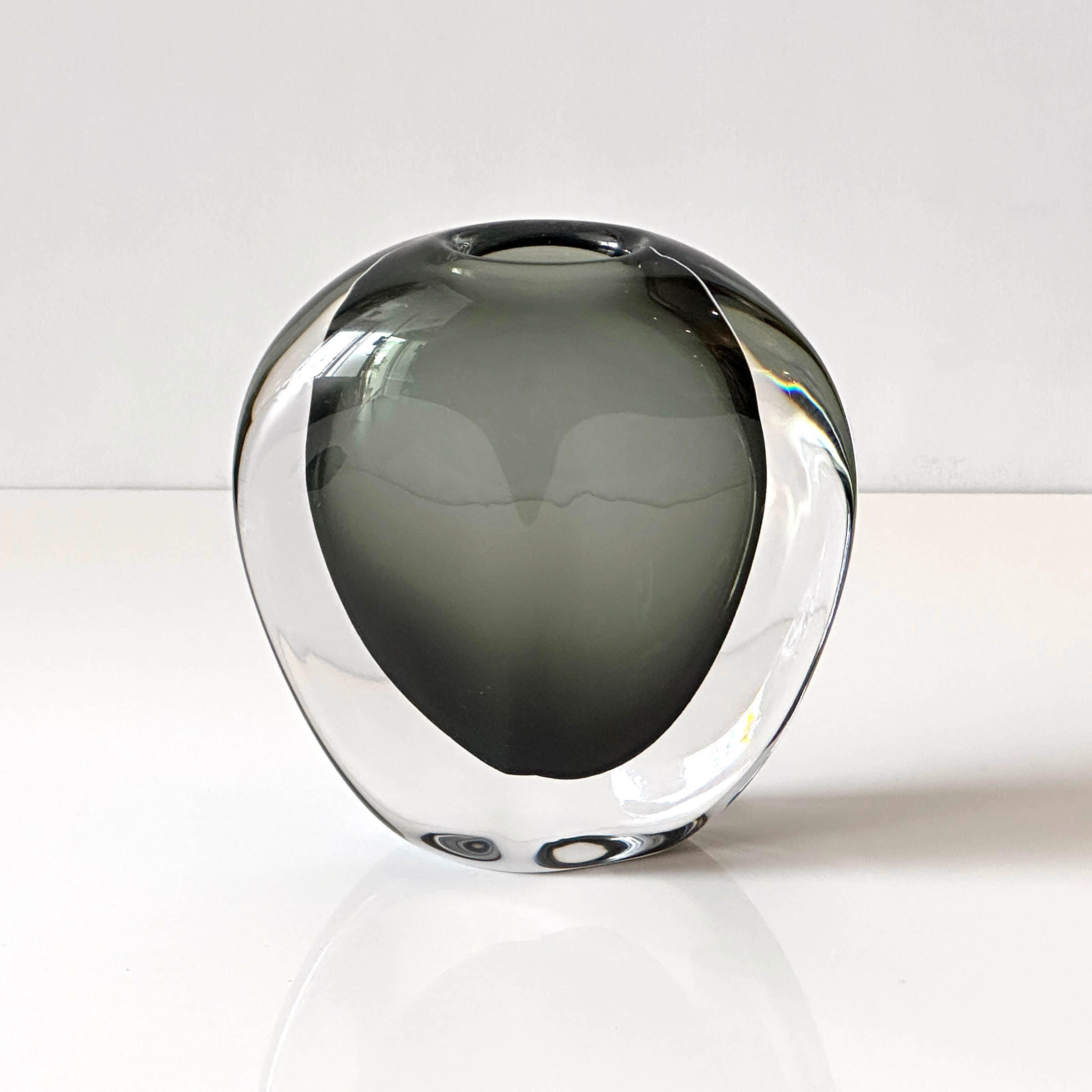 23-083-Orrefors-Sommerso-Ovoid-3.jpg