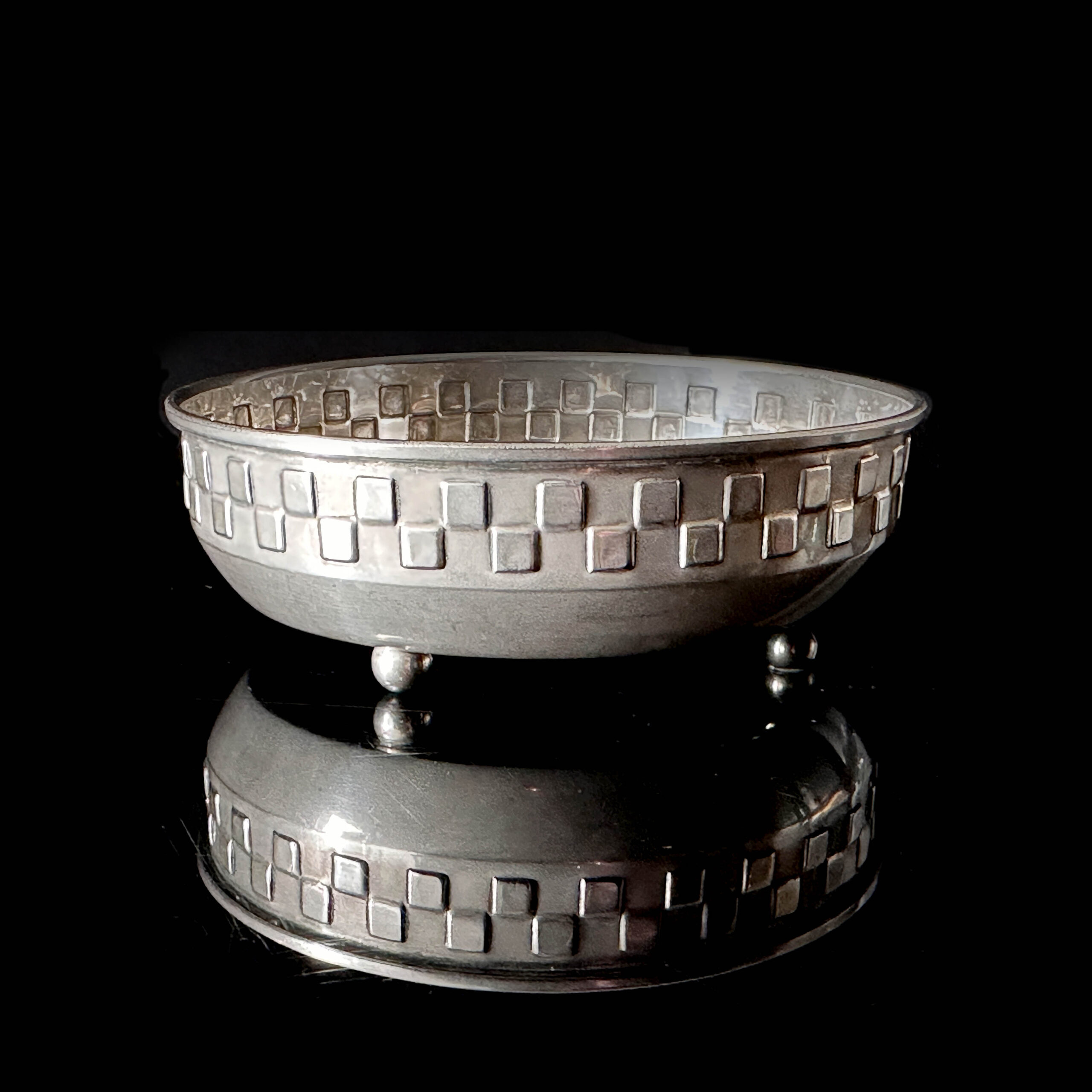 24-035-Hoffmann-Style-Silverplate-Serving-Bowl-scaled-1.jpg