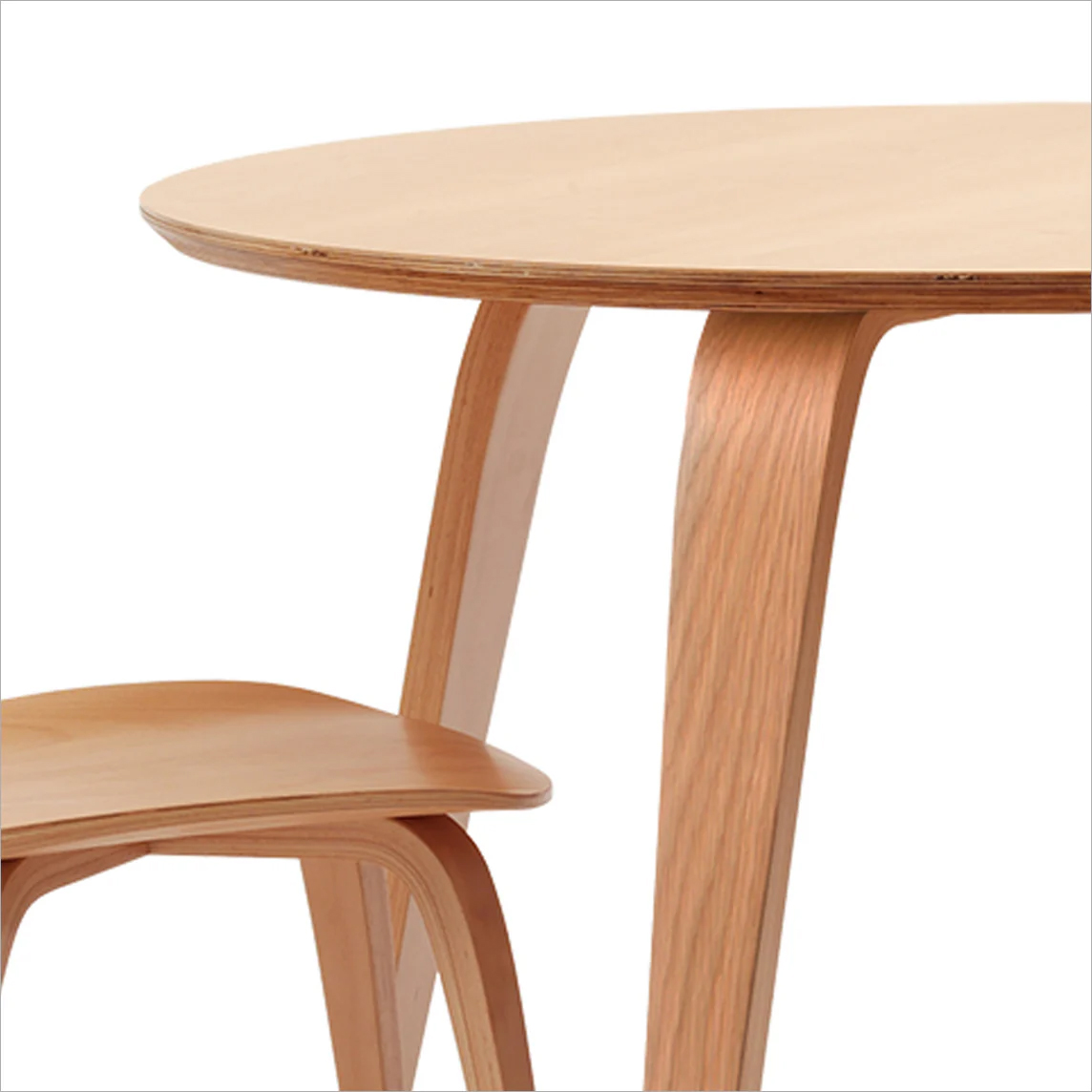 26-049 Cherner 40-Inch White Oak Round Table Cherner 40-Inch White Oak Round Table