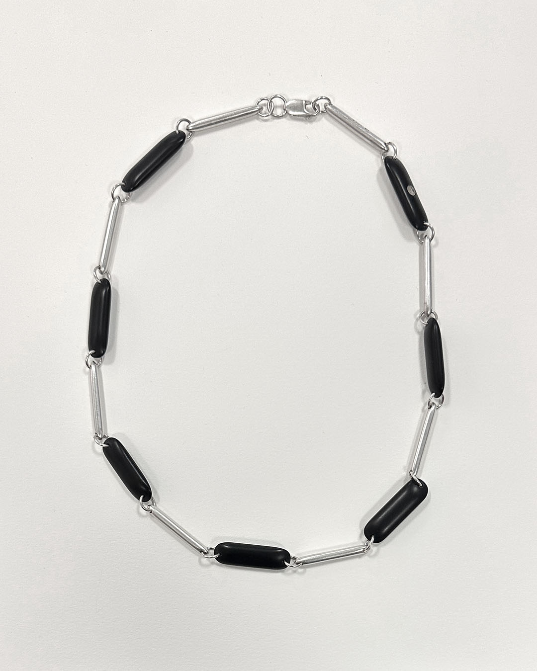 26-052DC Vintage Sterling Resin Lozenge Necklace Vintage Sterling Resin Lozenge Necklace