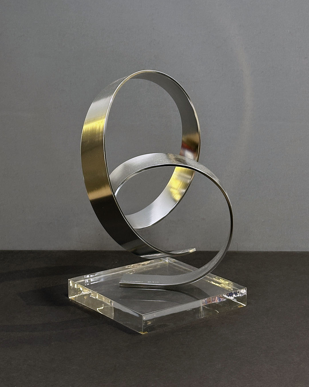 26-057 Dan Murphy 1978 Polished Aluminum Sculpture-2 Dan Murphy 1978 Polished Aluminum Sculpture-2